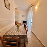 In 42437 Apartment