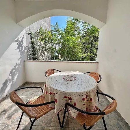 In 42437 Apartman *